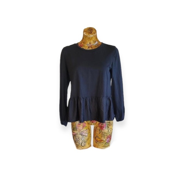 Zara Tops - Zara black top long sleeve Medium